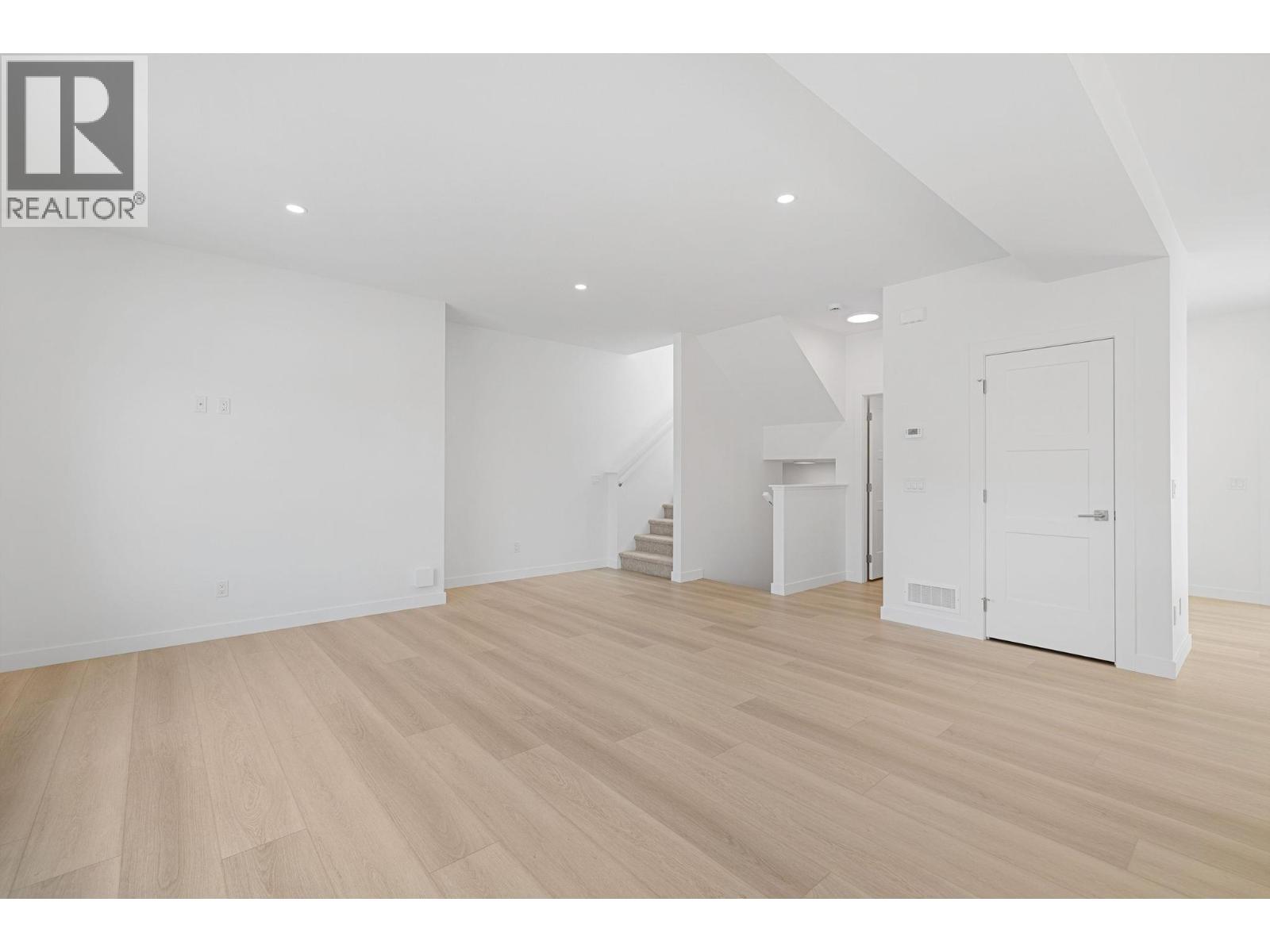 434 Arrowleaf Rise Property Photo 9