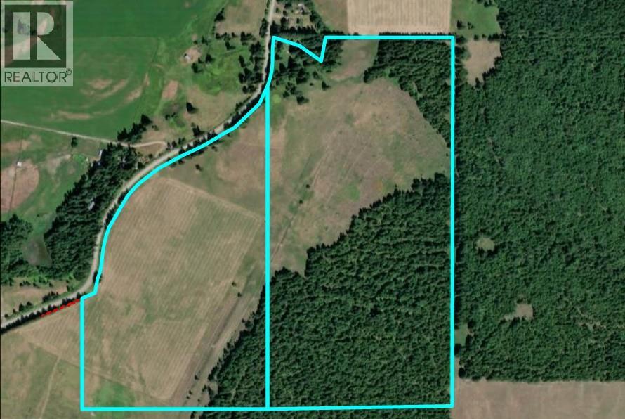 2465 Mabel Lake Road Property Photo 5