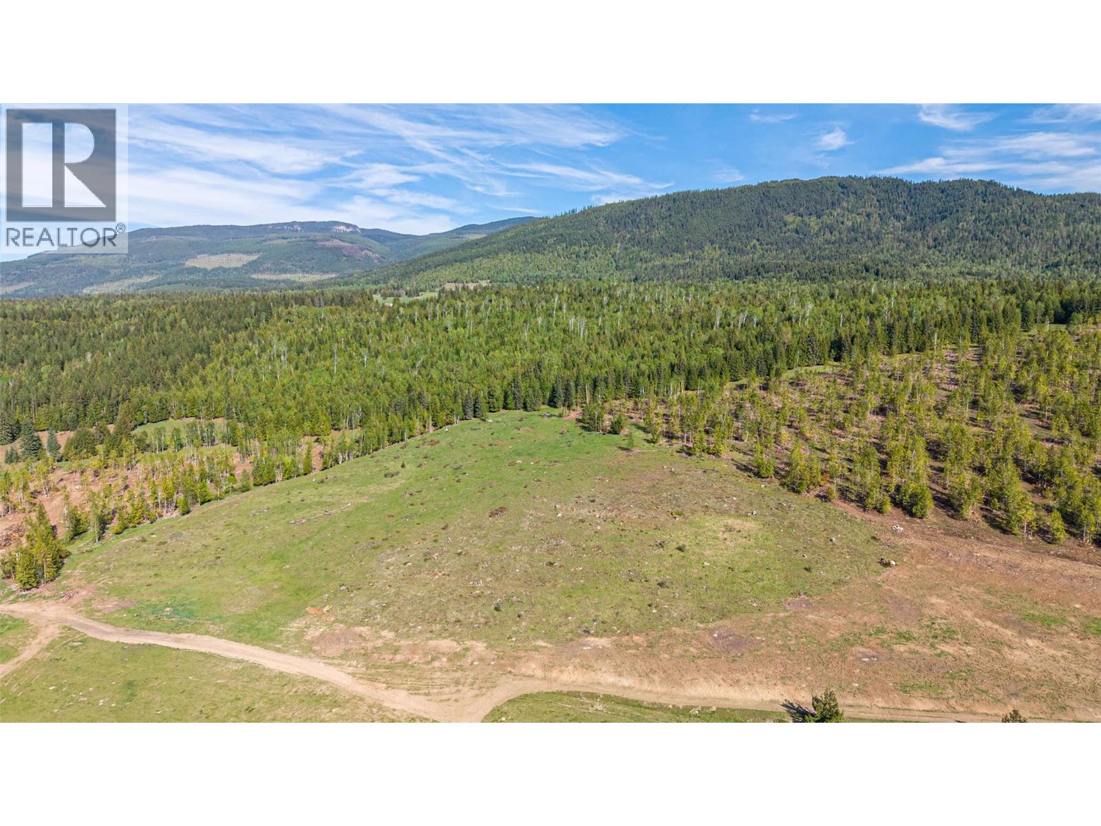 2465 Mabel Lake Road Property Photo 15