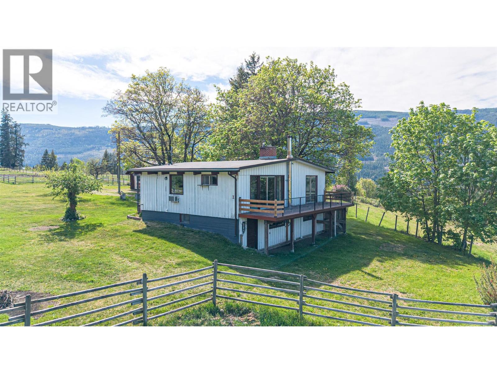 43 Sigalet Road Property Photo 22