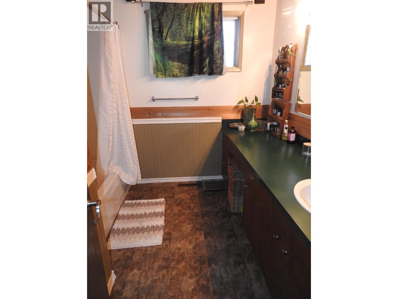 43 Sigalet Road Property Photo 58