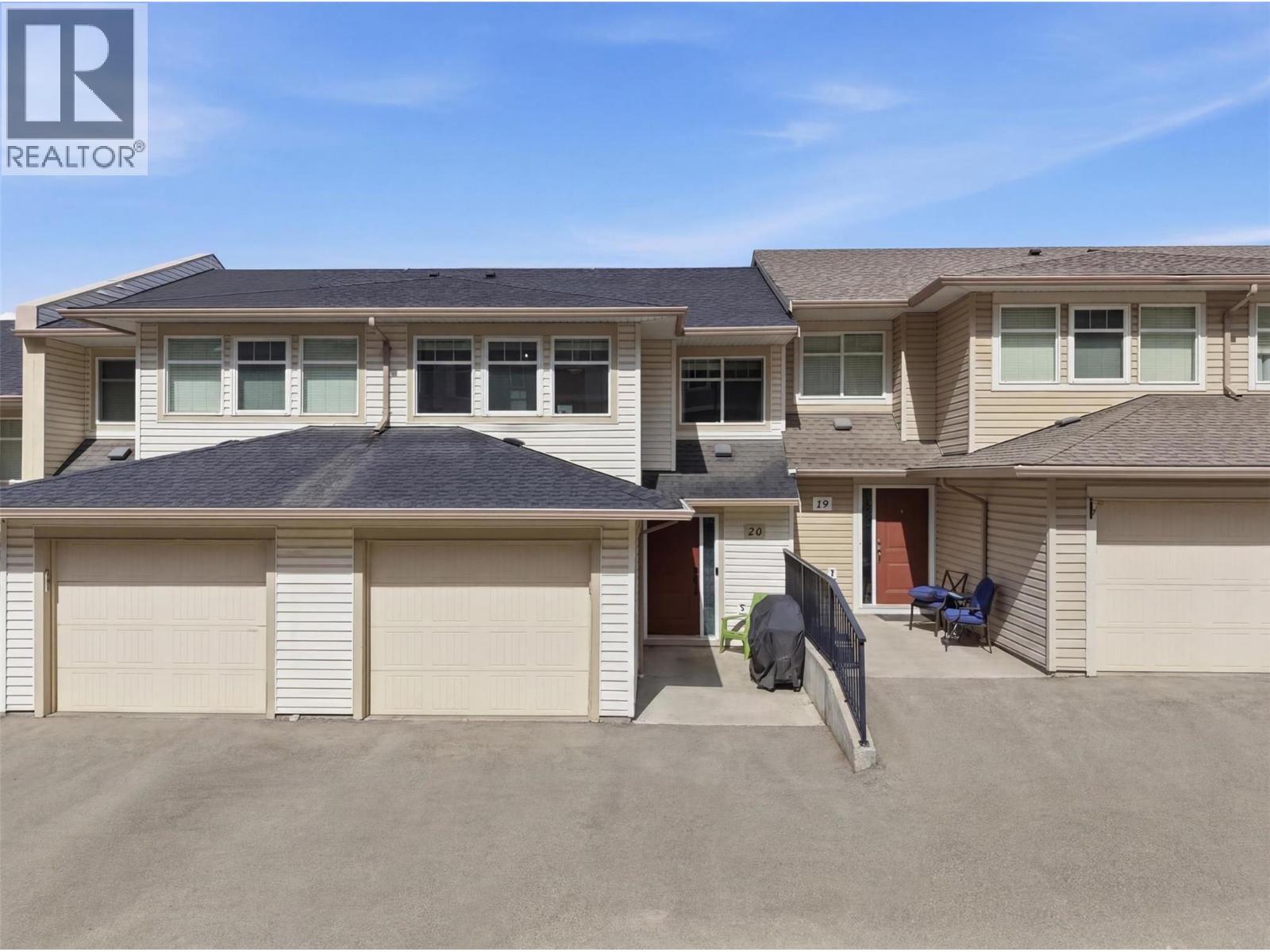 1990 Pacific Way Unit# 20 Property Photo 1