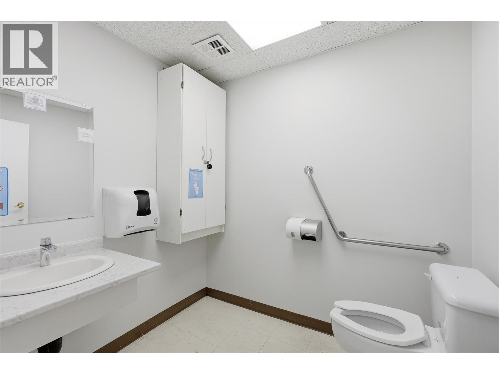 182b Tranquille Road Property Photo 10