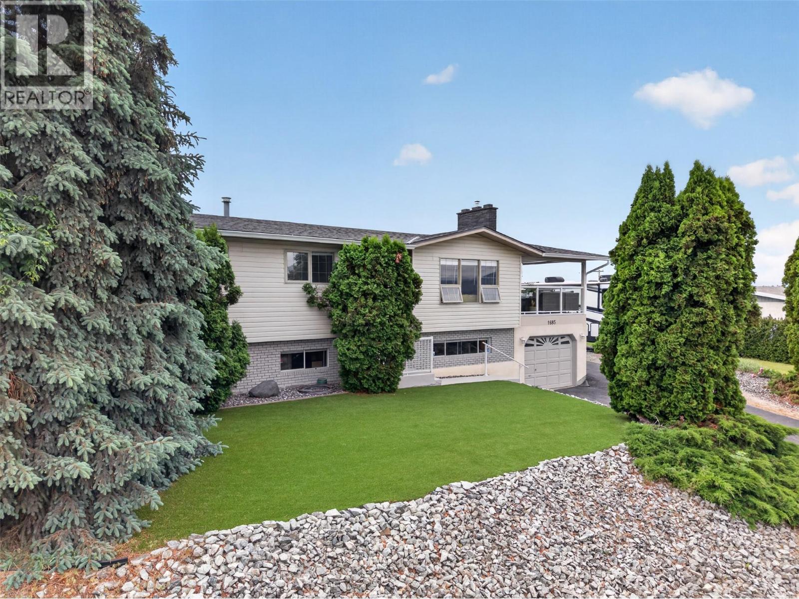1685 Jonathan Road Property Photo 3