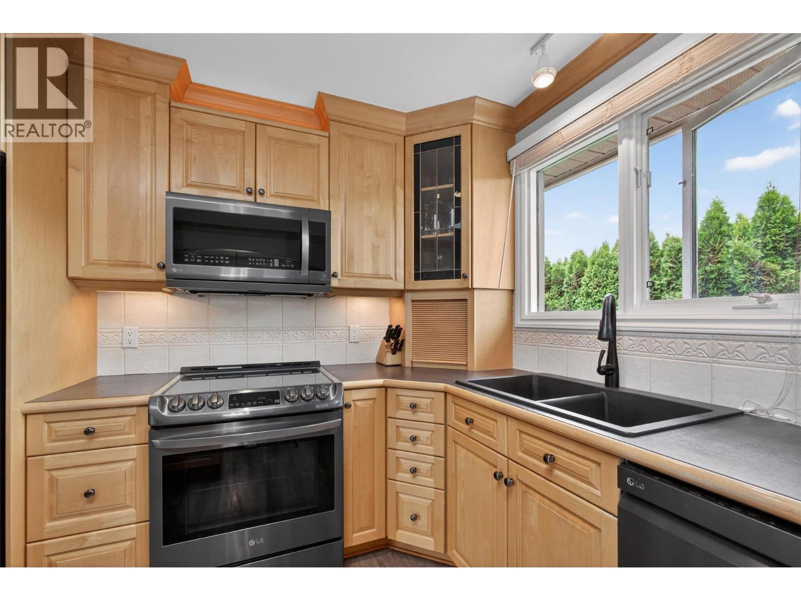 1685 Jonathan Road Property Photo 11