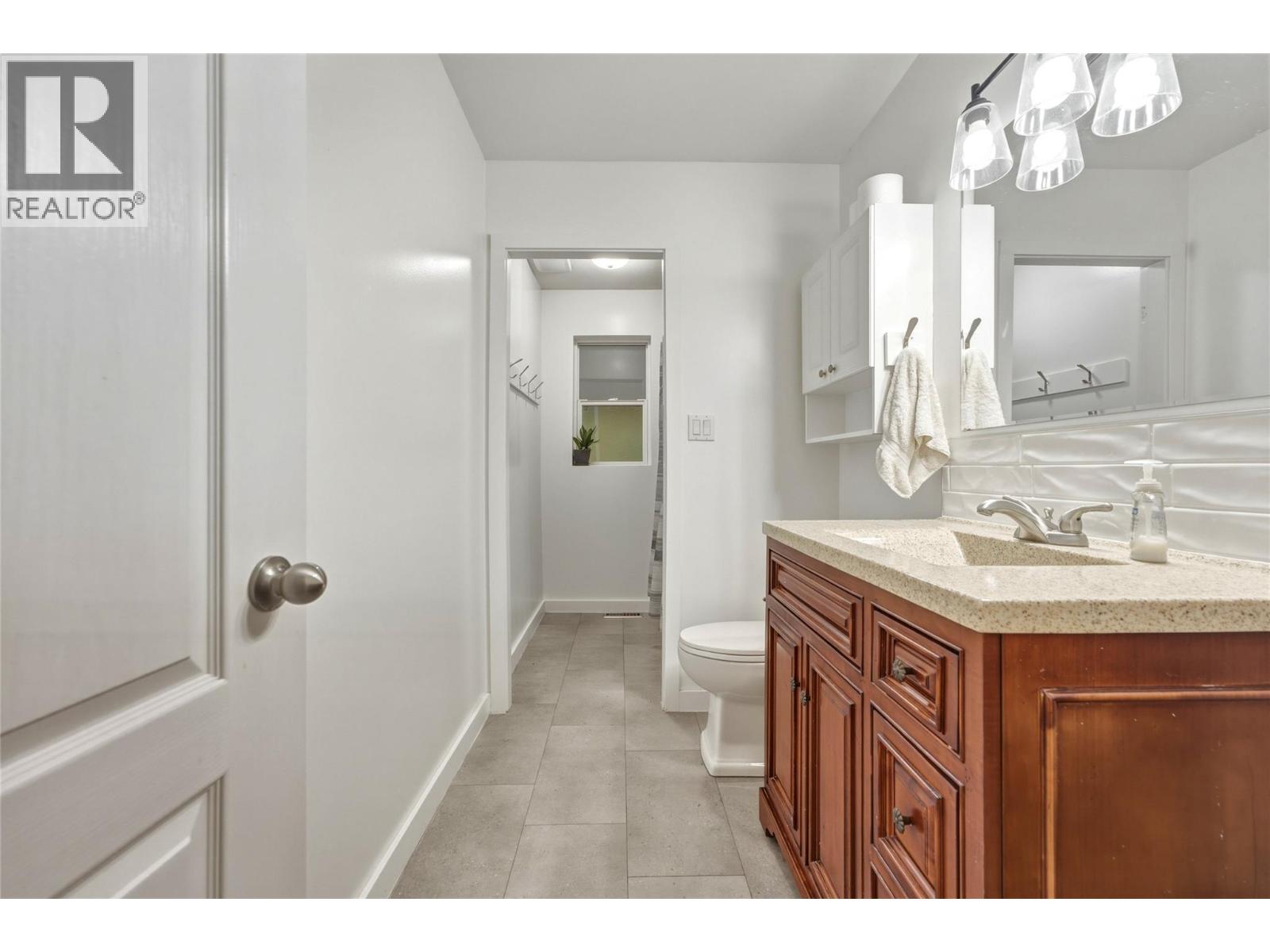 2419 Bradley Drive Property Photo 12