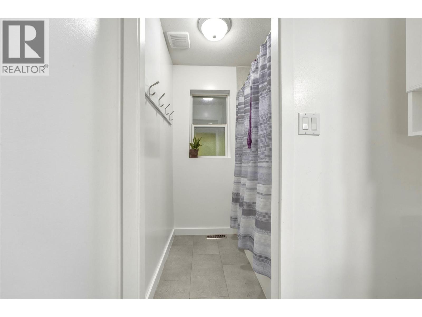 2419 Bradley Drive Property Photo 13