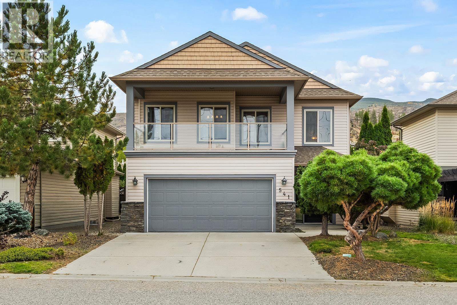 541 Quartz Crescent Property Photo 1