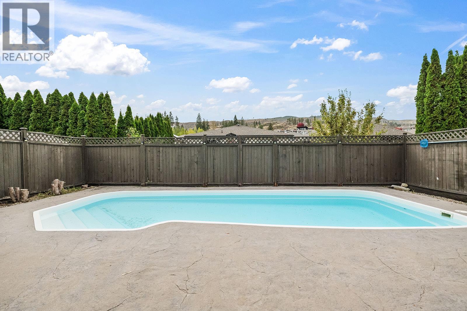 541 Quartz Crescent Property Photo 15