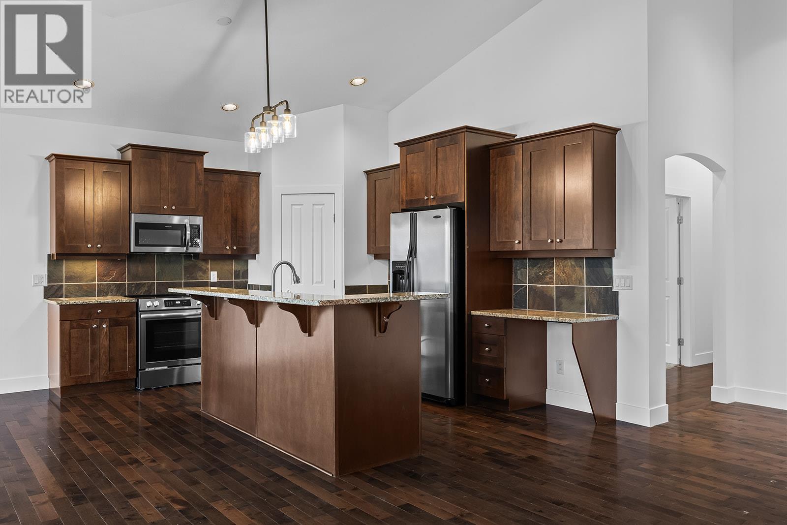 541 Quartz Crescent Property Photo 16