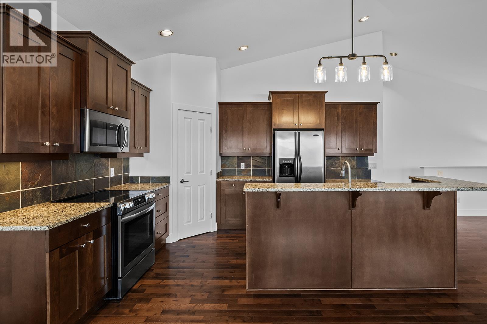 541 Quartz Crescent Property Photo 19