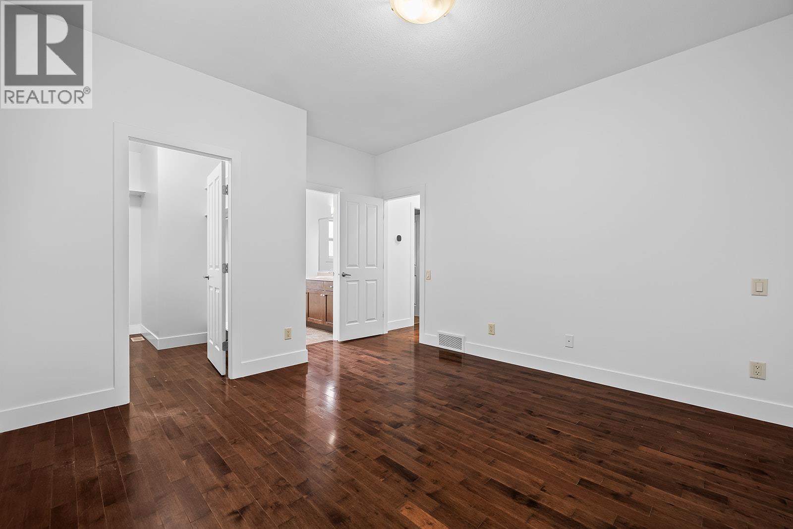 541 Quartz Crescent Property Photo 40
