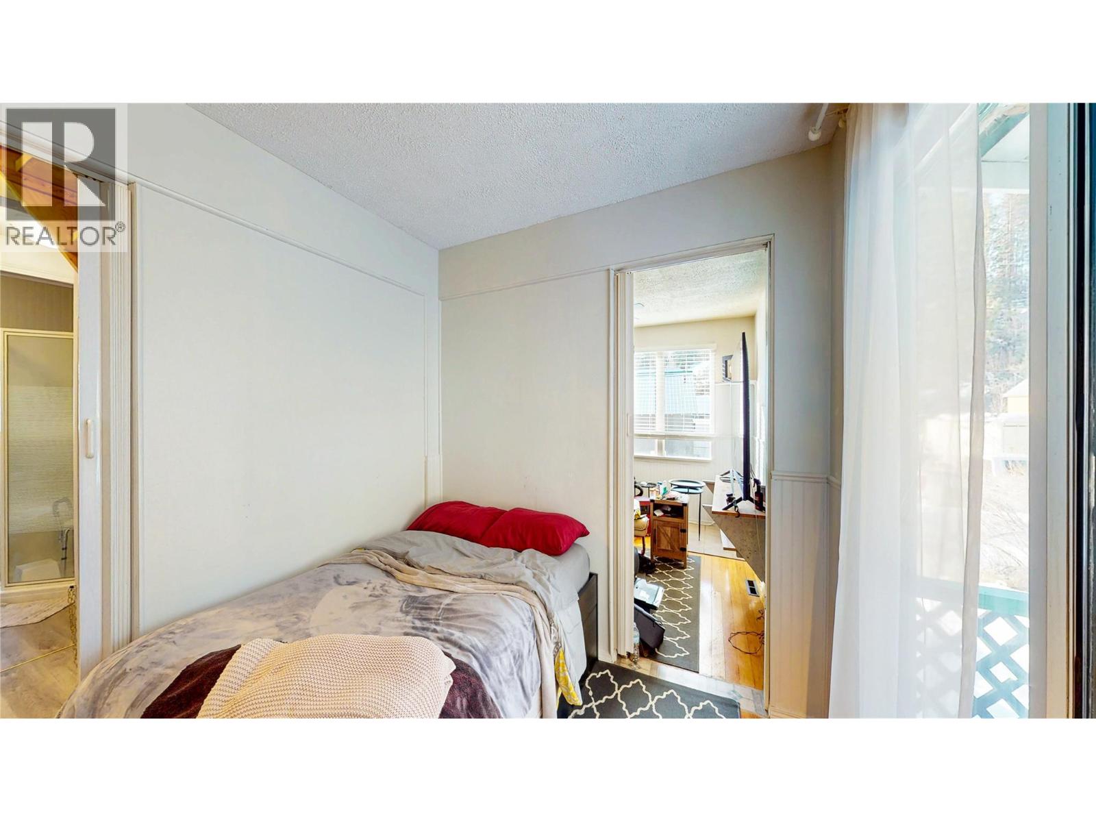 32 Waldie Road Property Photo 5