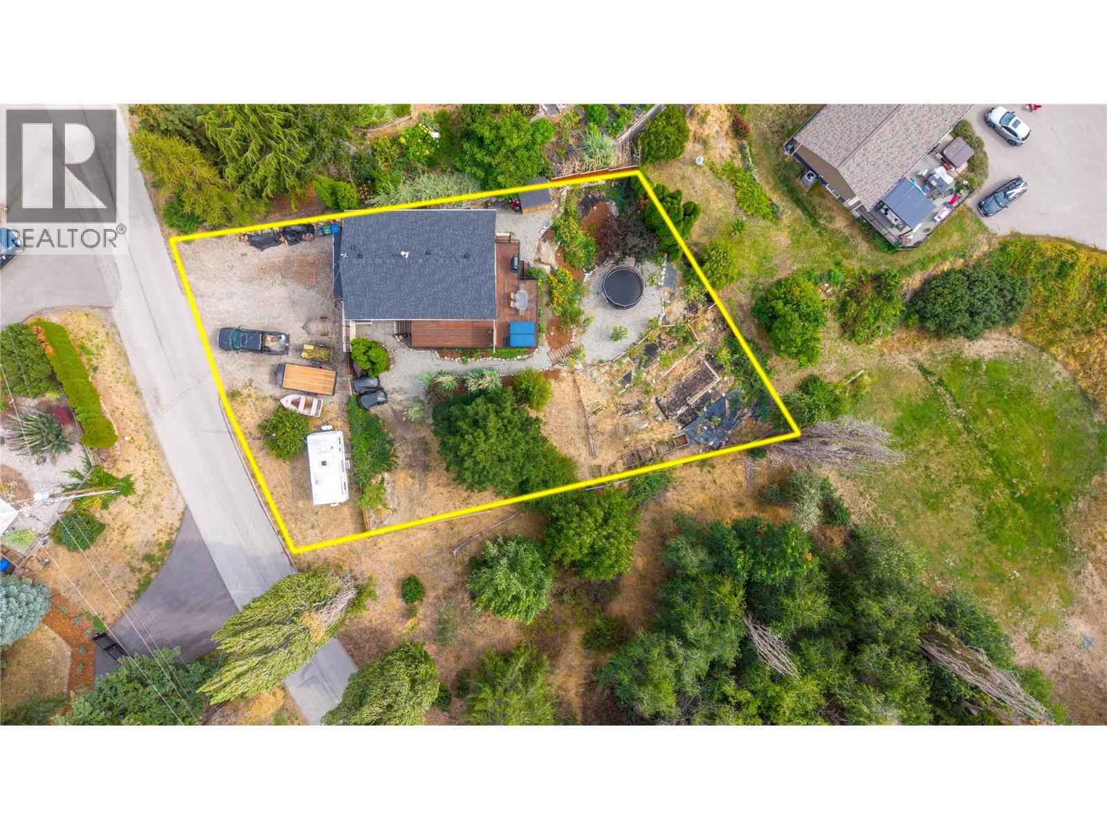 770 Lower Debeck Road Property Photo 3