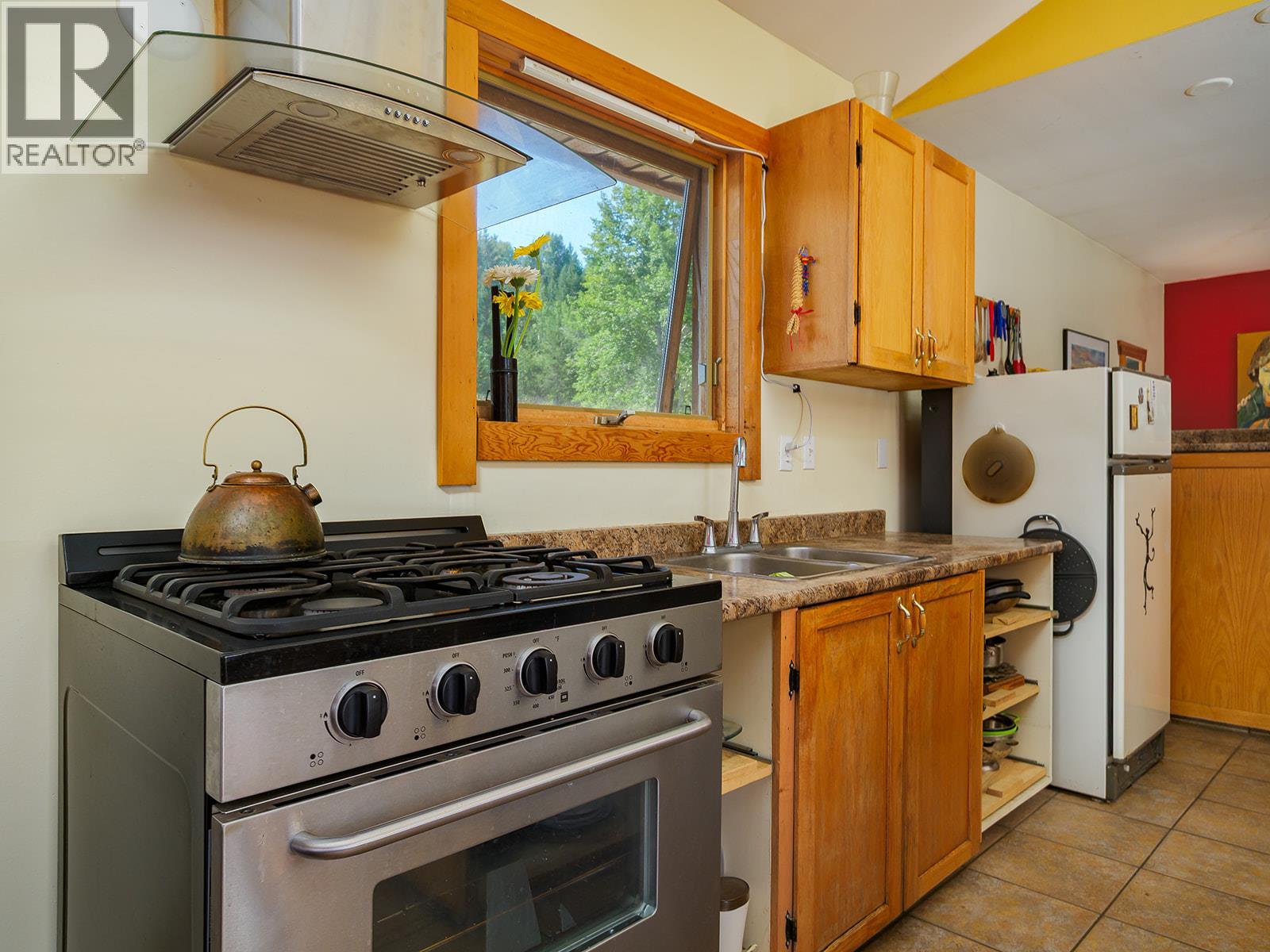 4151 Thomas Road Property Photo 12
