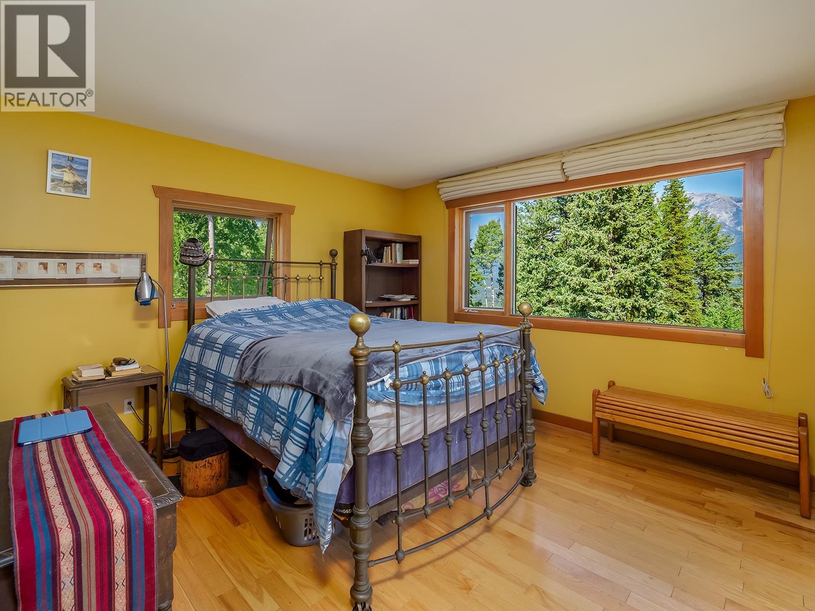 4151 Thomas Road Property Photo 14
