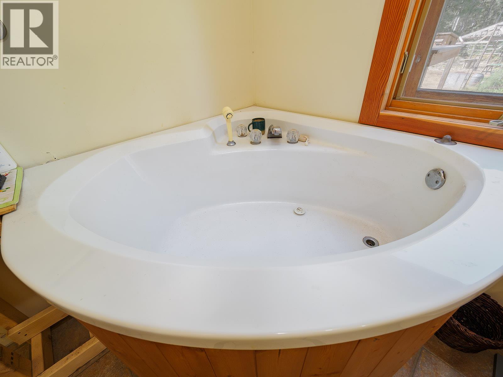 4151 Thomas Road Property Photo 18