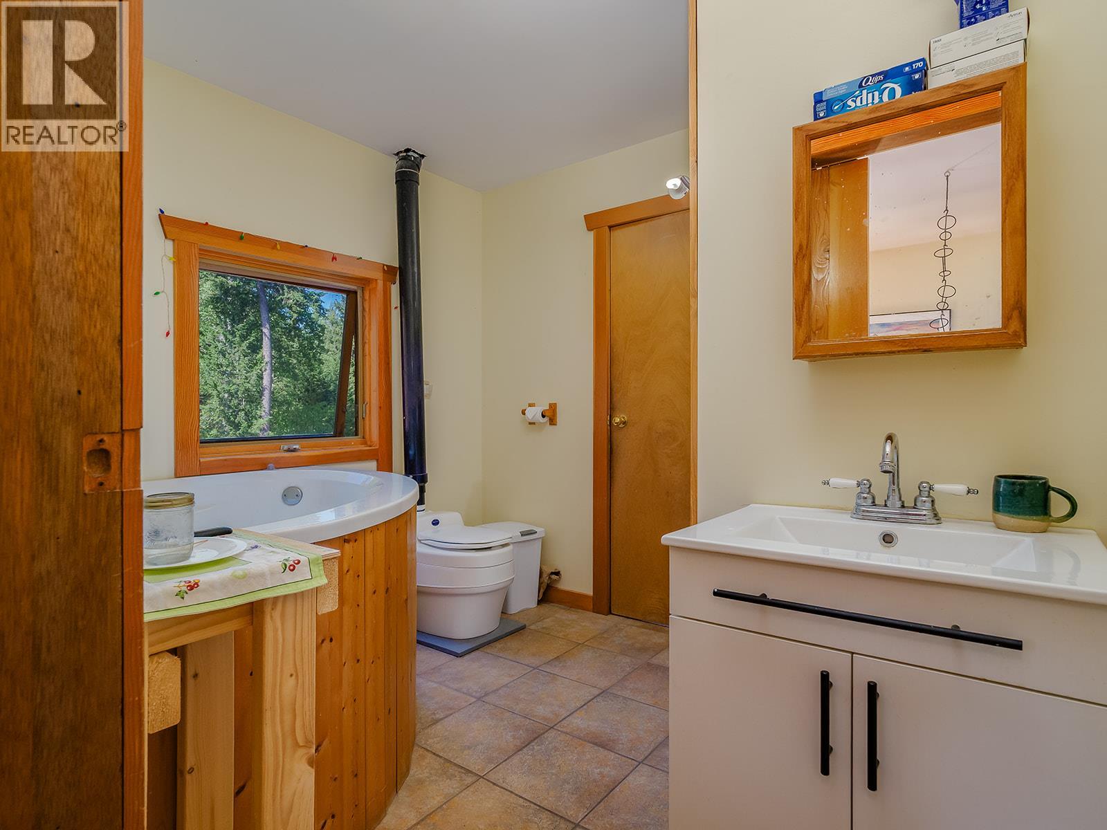 4151 Thomas Road Property Photo 20