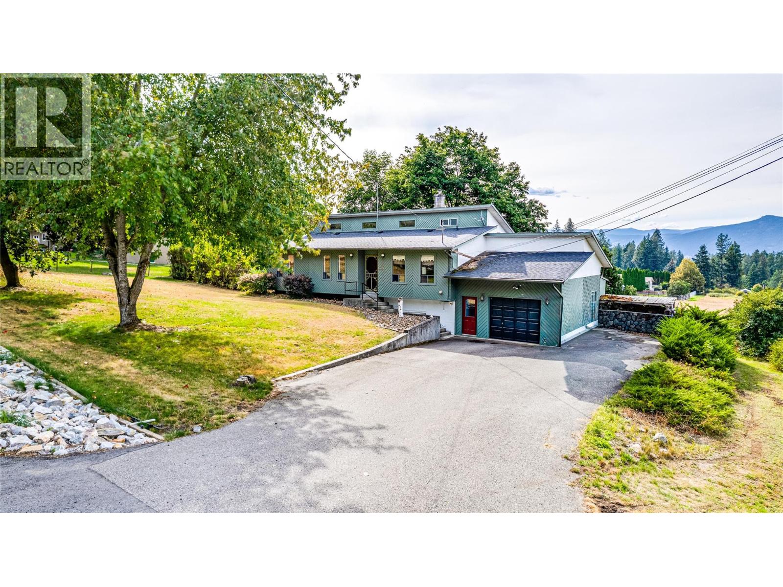 3275 Upper Mcleod Road Photo de la propriété 1