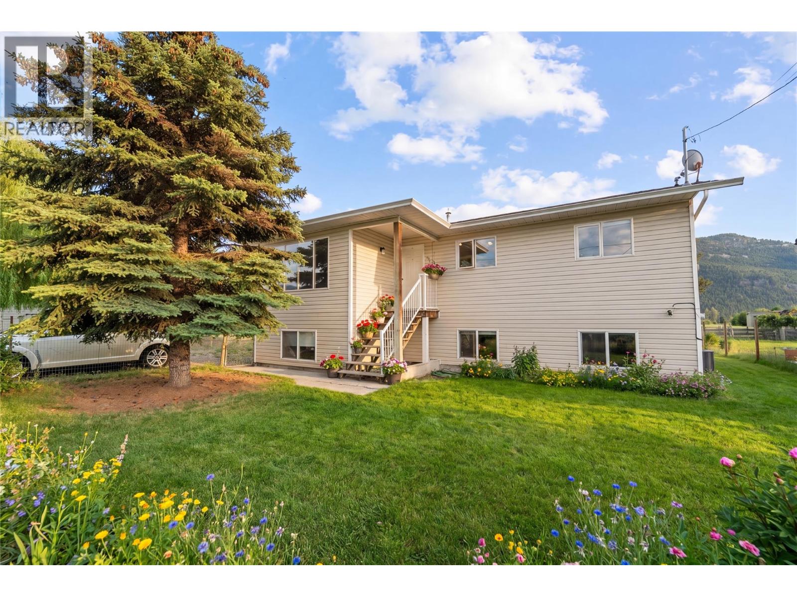 462 Dodding Avenue Property Photo 1