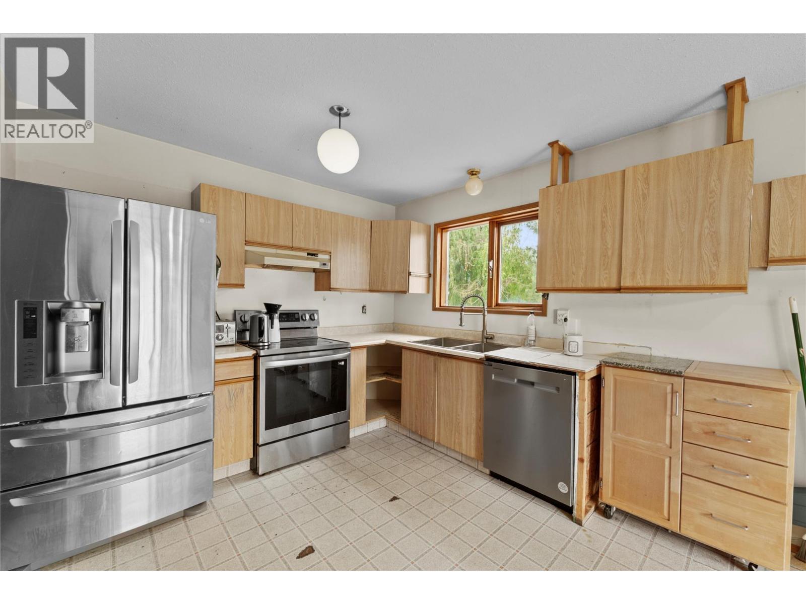 462 Dodding Avenue Property Photo 3