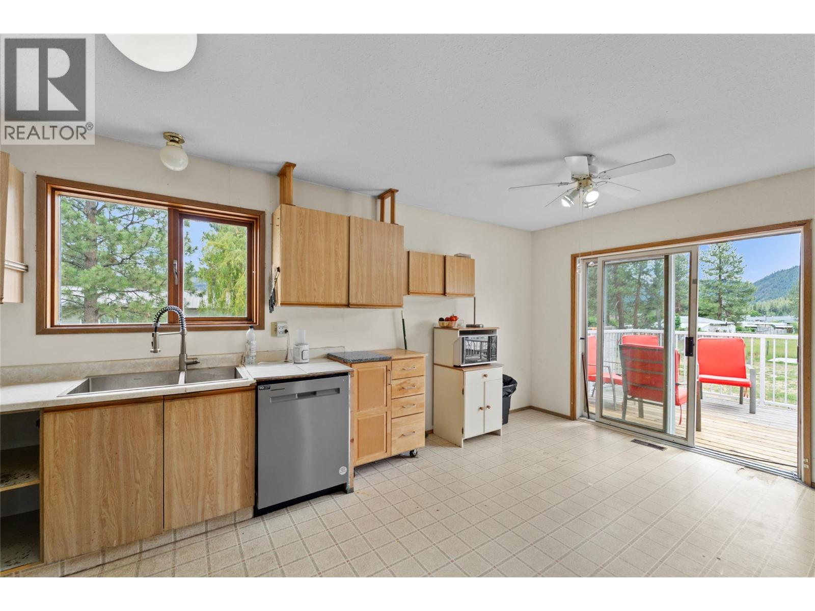 462 Dodding Avenue Property Photo 4