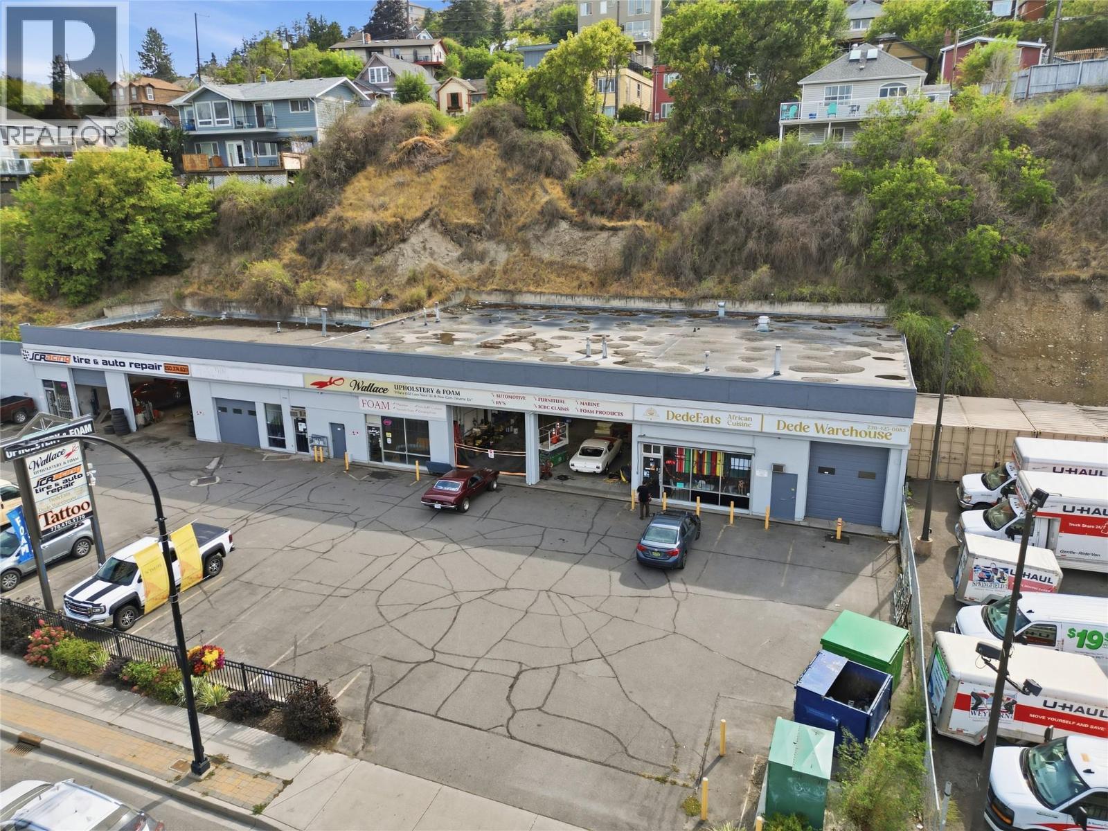 281 Victoria Street W Property Photo 5