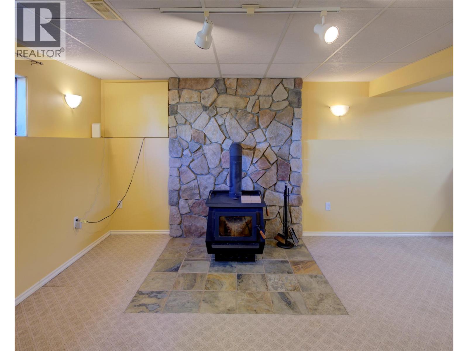 5894 Dedecker West Road Property Photo 32