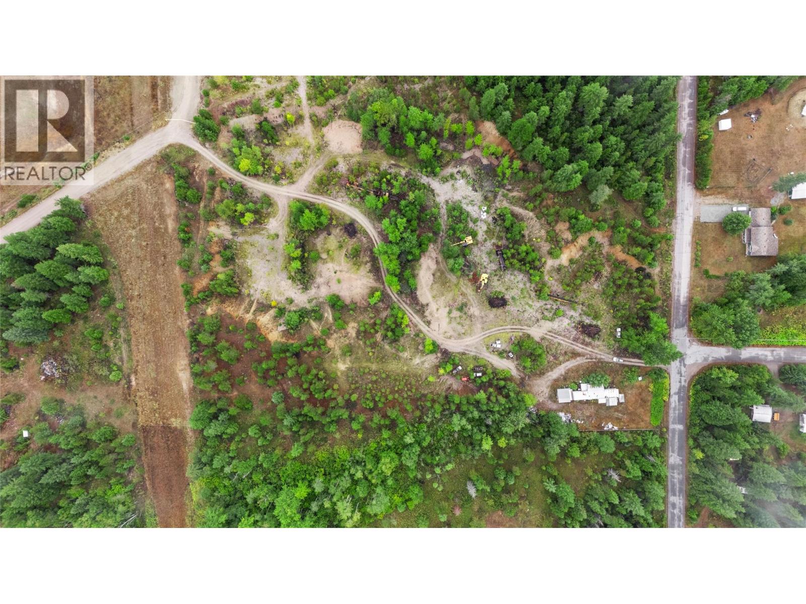 1029 Caroline Road Property Photo 8
