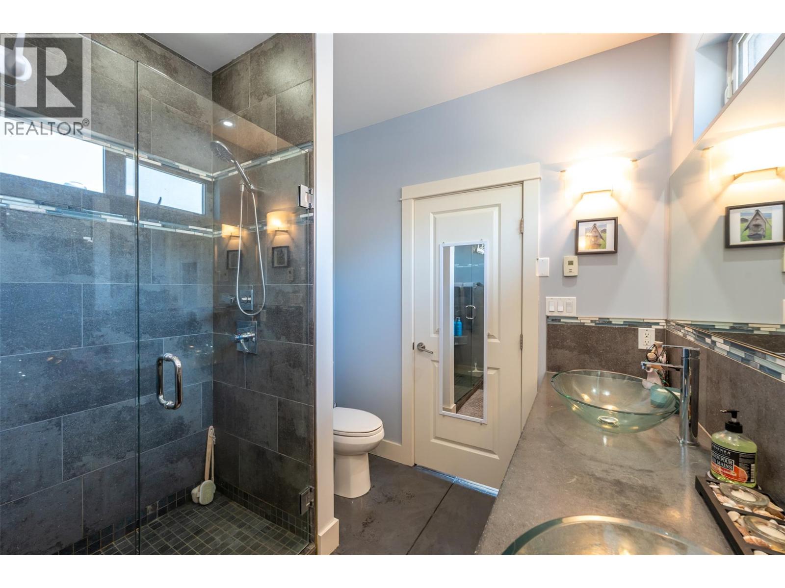 729 Creekside Road Property Photo 23