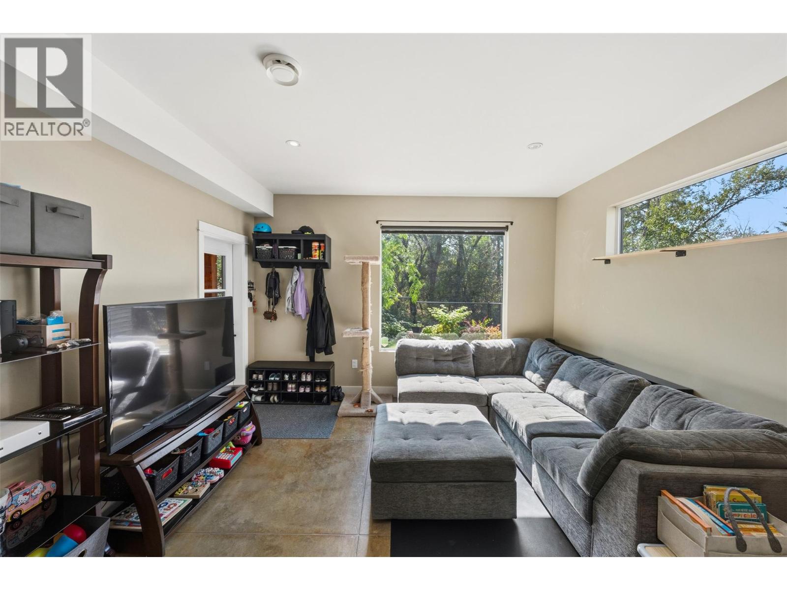 729 Creekside Road Property Photo 37