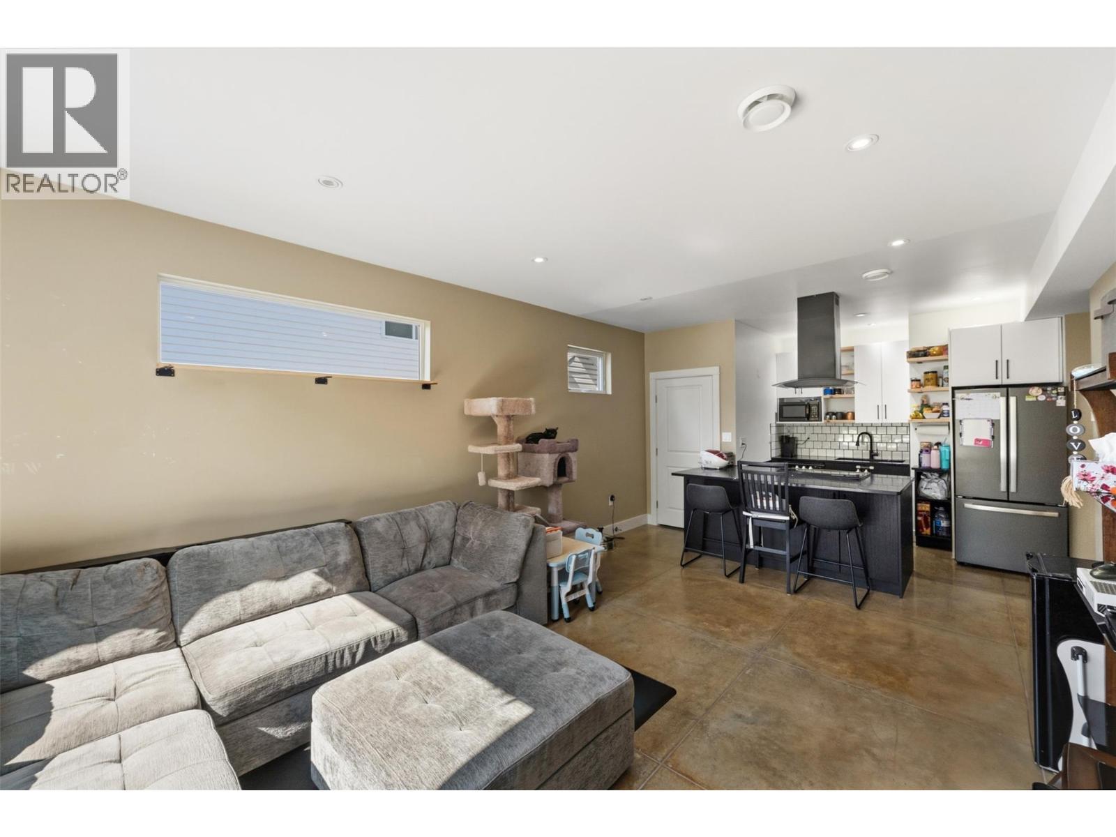 729 Creekside Road Property Photo 39