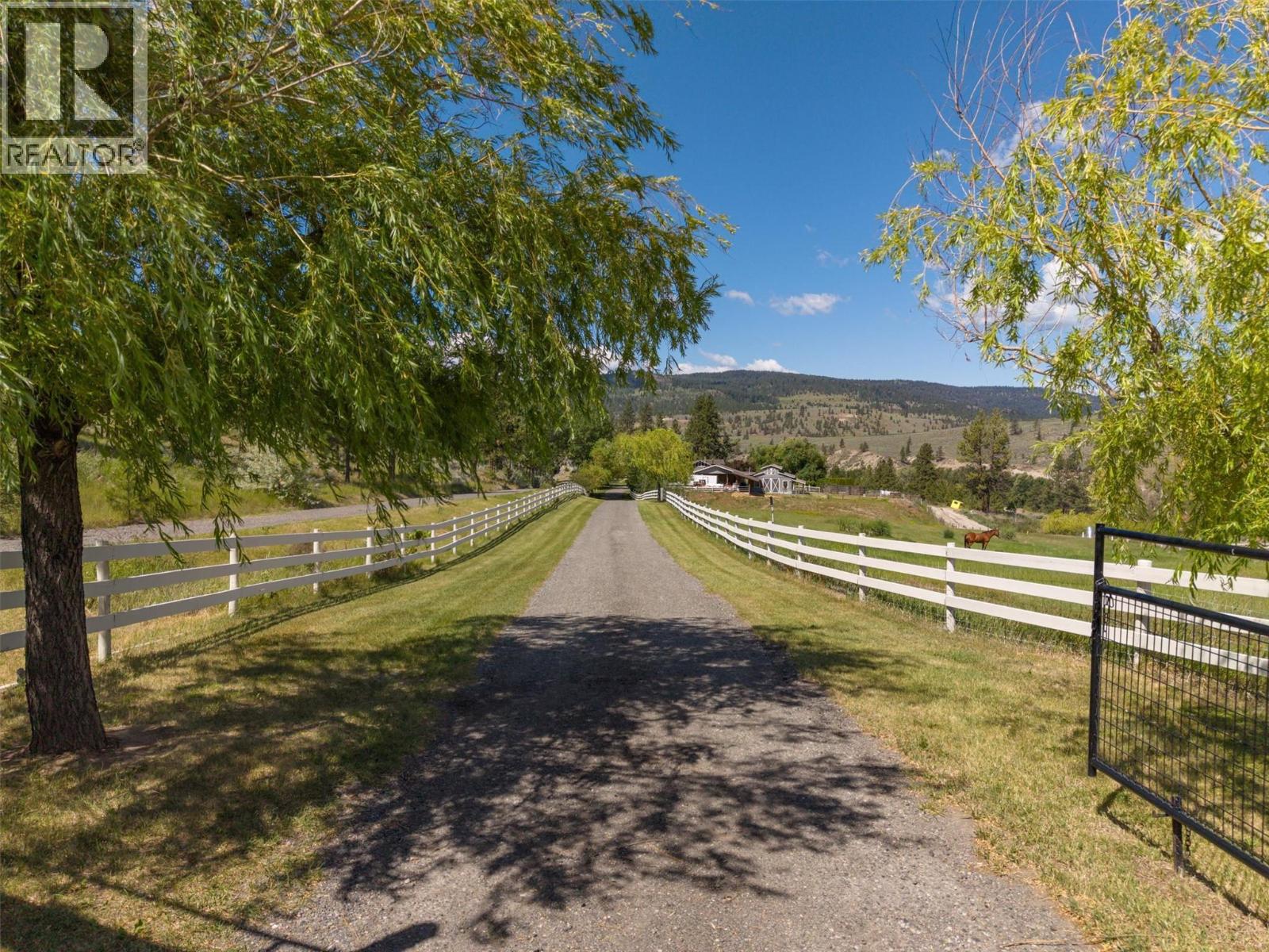 895 Coldwater Road Property Photo 7