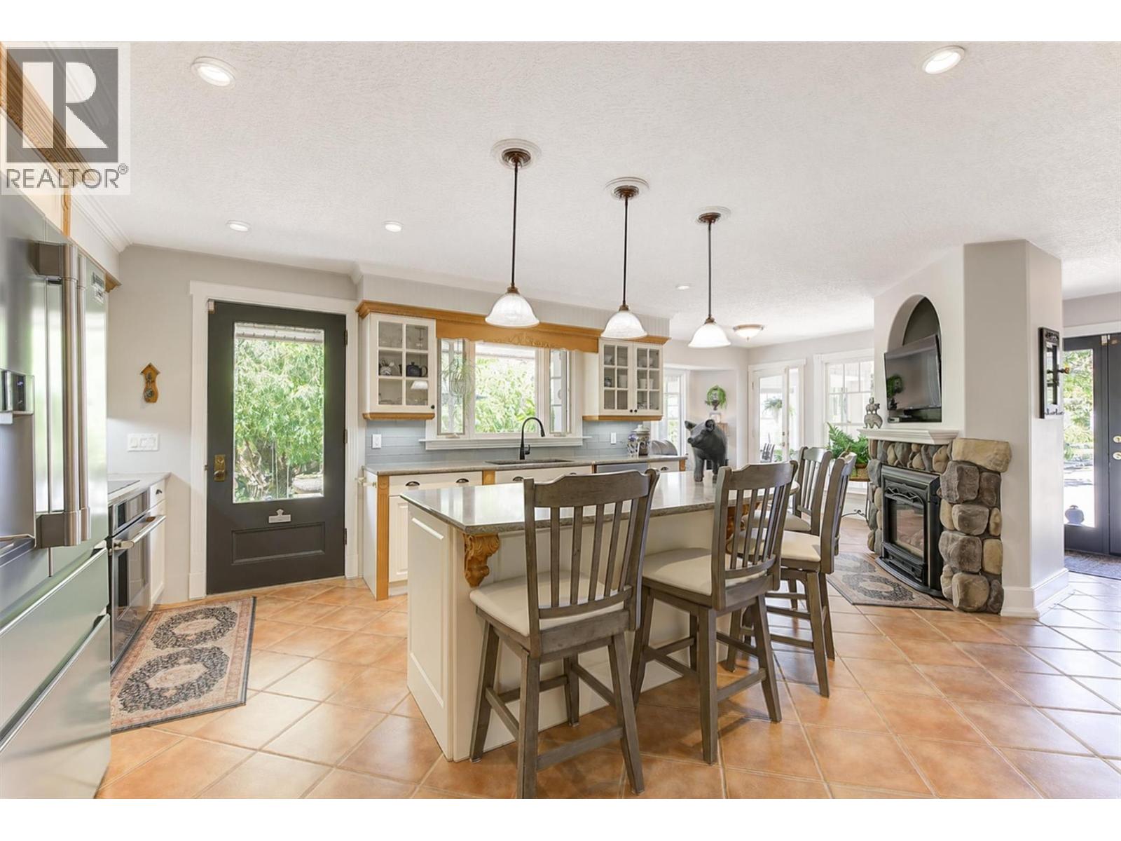 895 Coldwater Road Property Photo 19