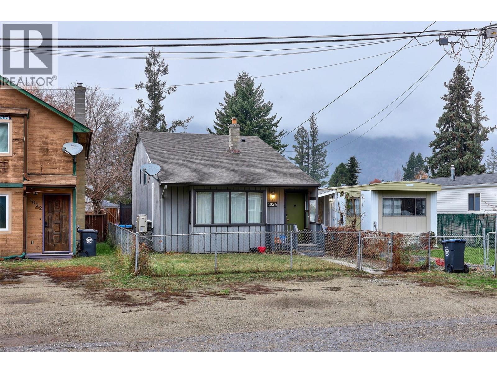 1026 Hillside Avenue Property Photo 1