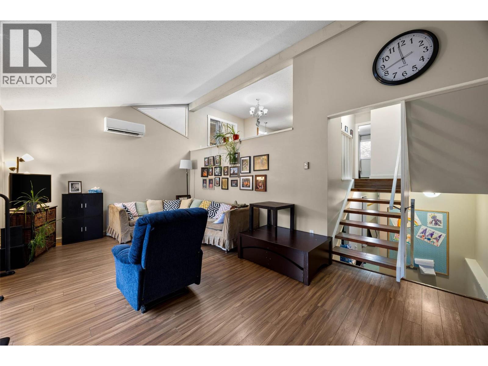 1026 Hillside Avenue Property Photo 3