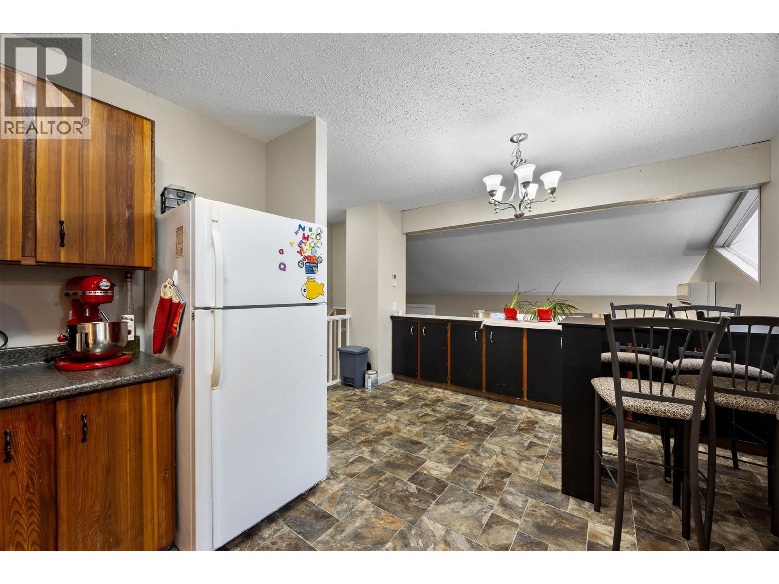 1026 Hillside Avenue Property Photo 6
