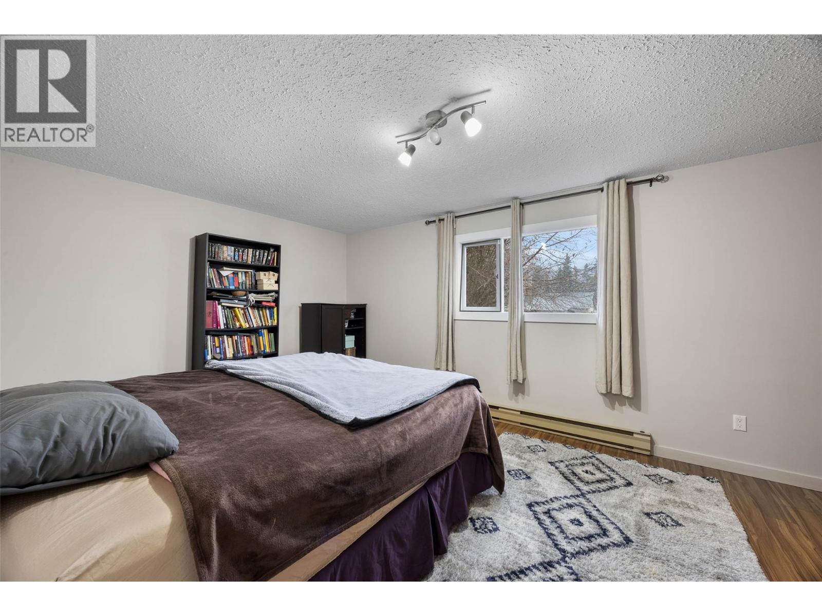 1026 Hillside Avenue Property Photo 7