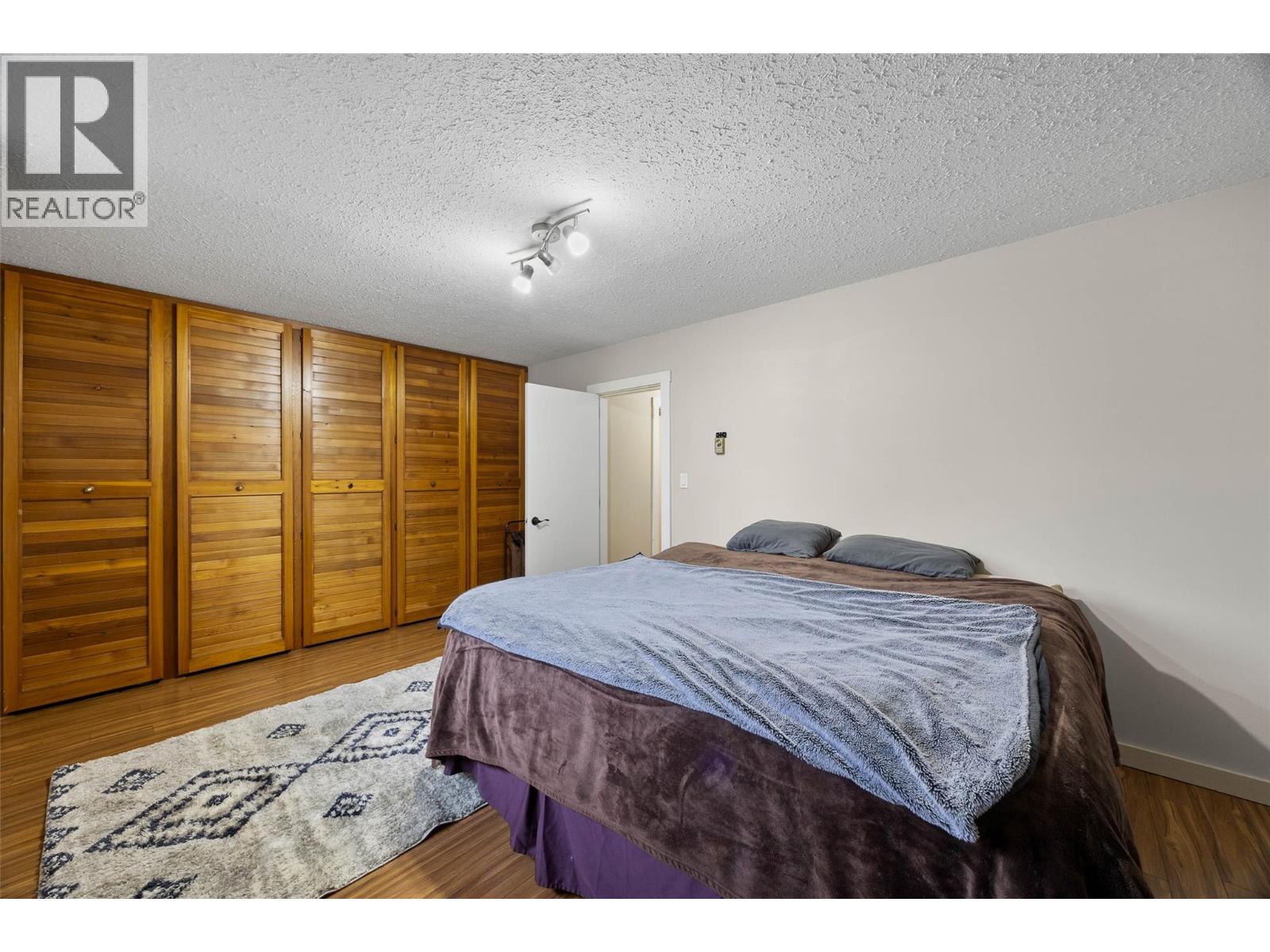 1026 Hillside Avenue Property Photo 8