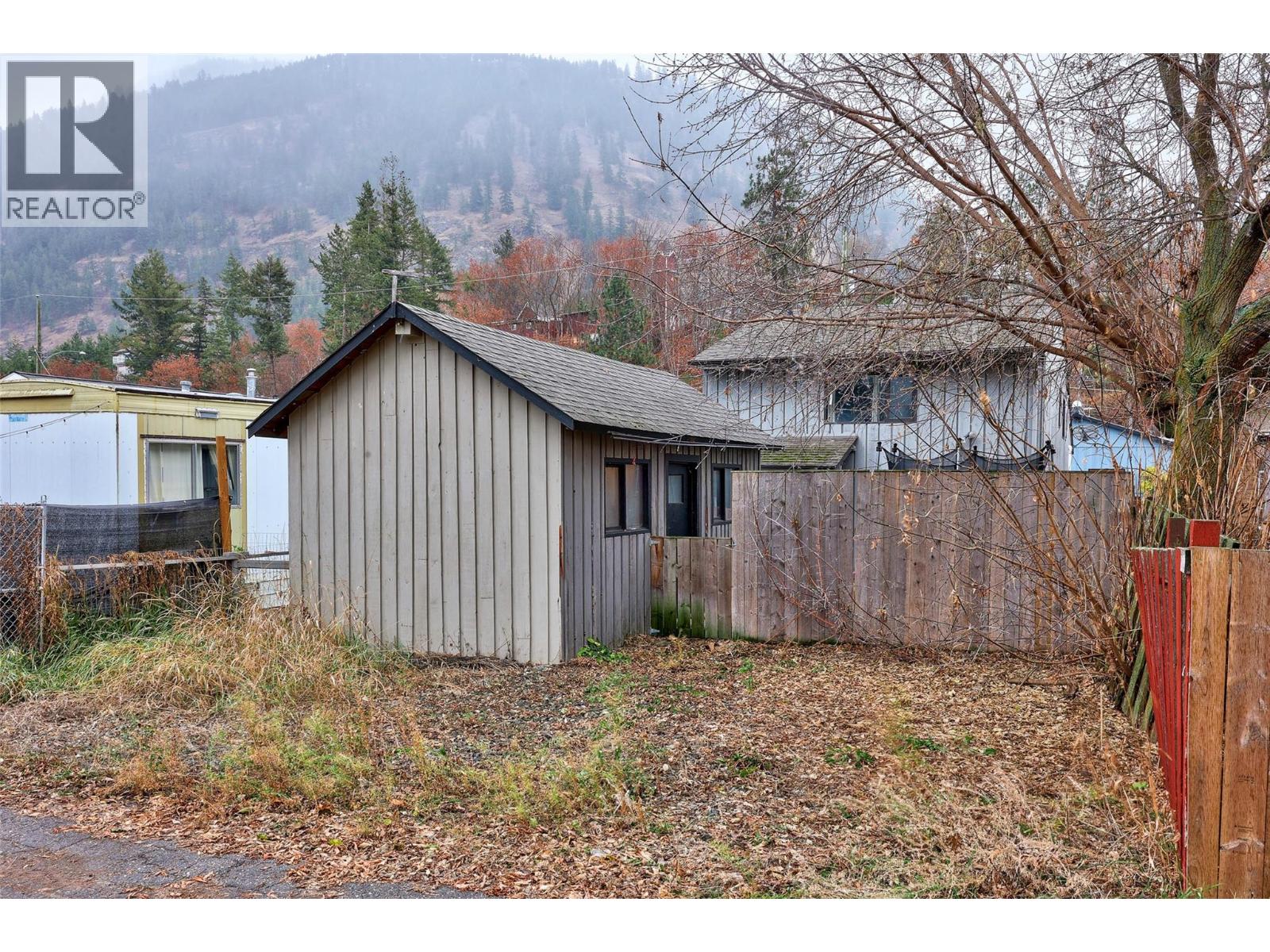 1026 Hillside Avenue Property Photo 16