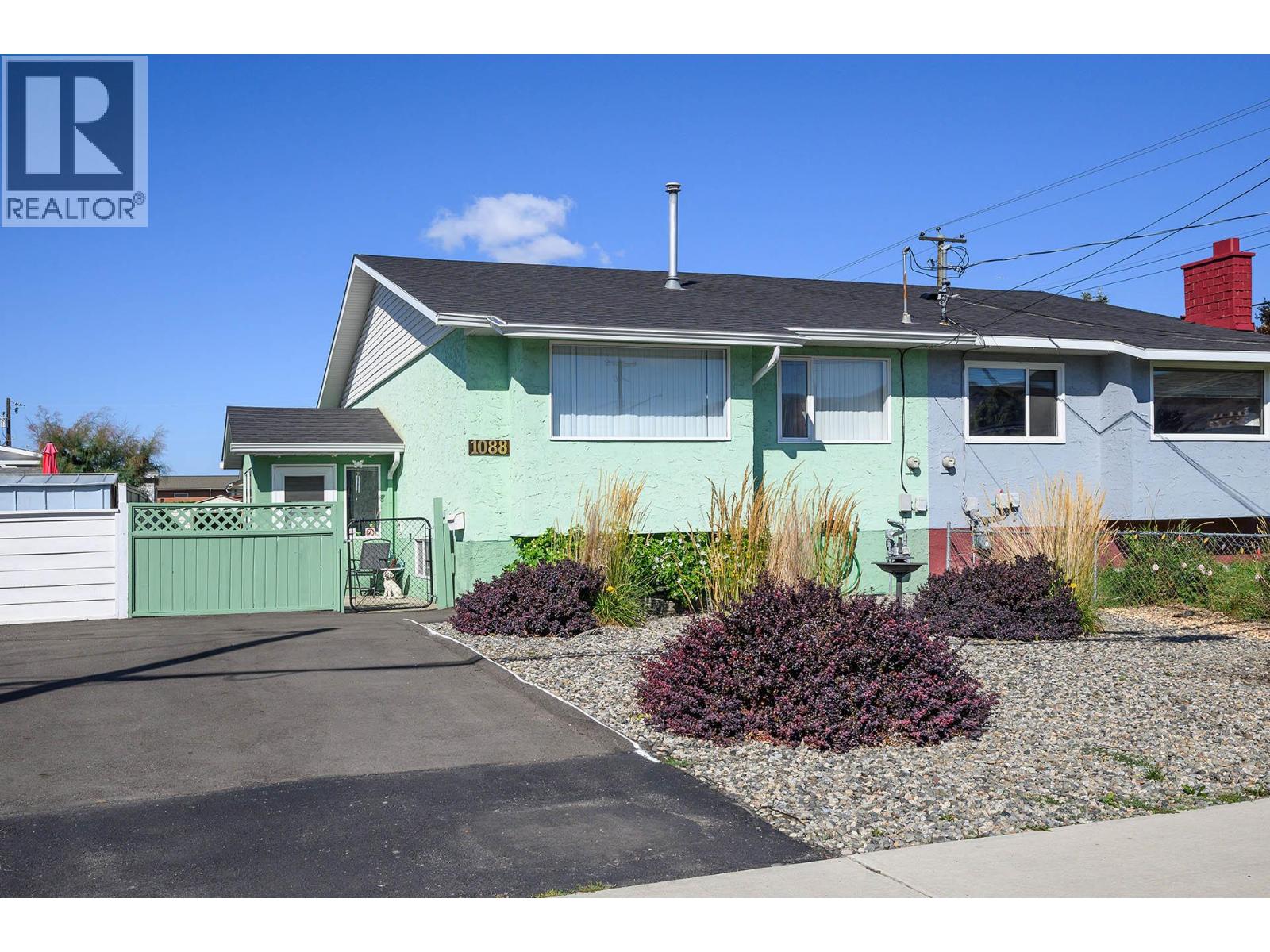 1088 Windbreak Street Property Photo 2