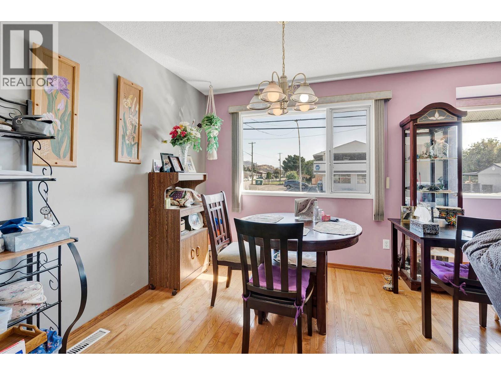 1088 Windbreak Street Property Photo 11