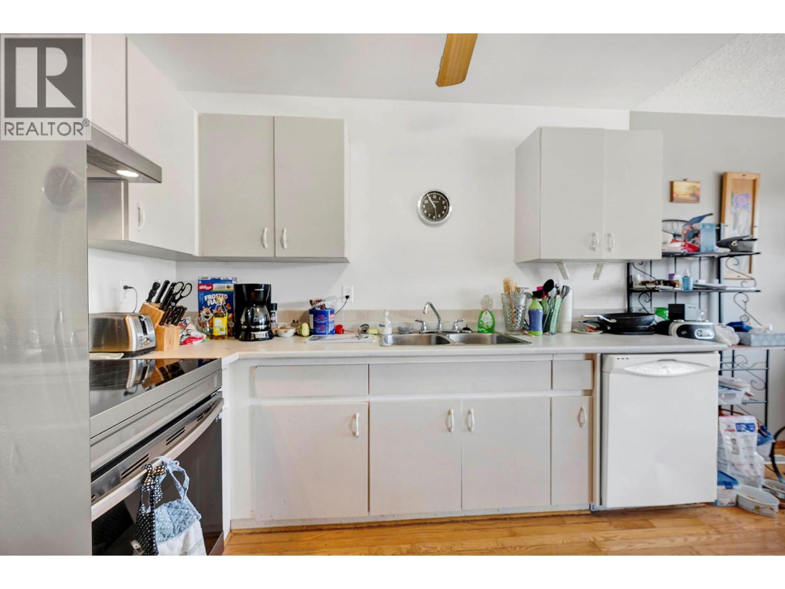 1088 Windbreak Street Property Photo 14