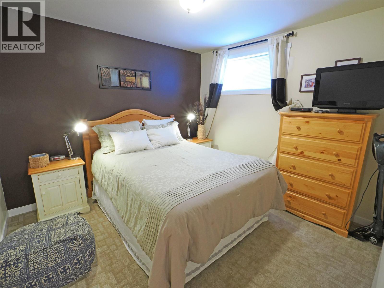 4890d Snowpines Road Property Photo 12
