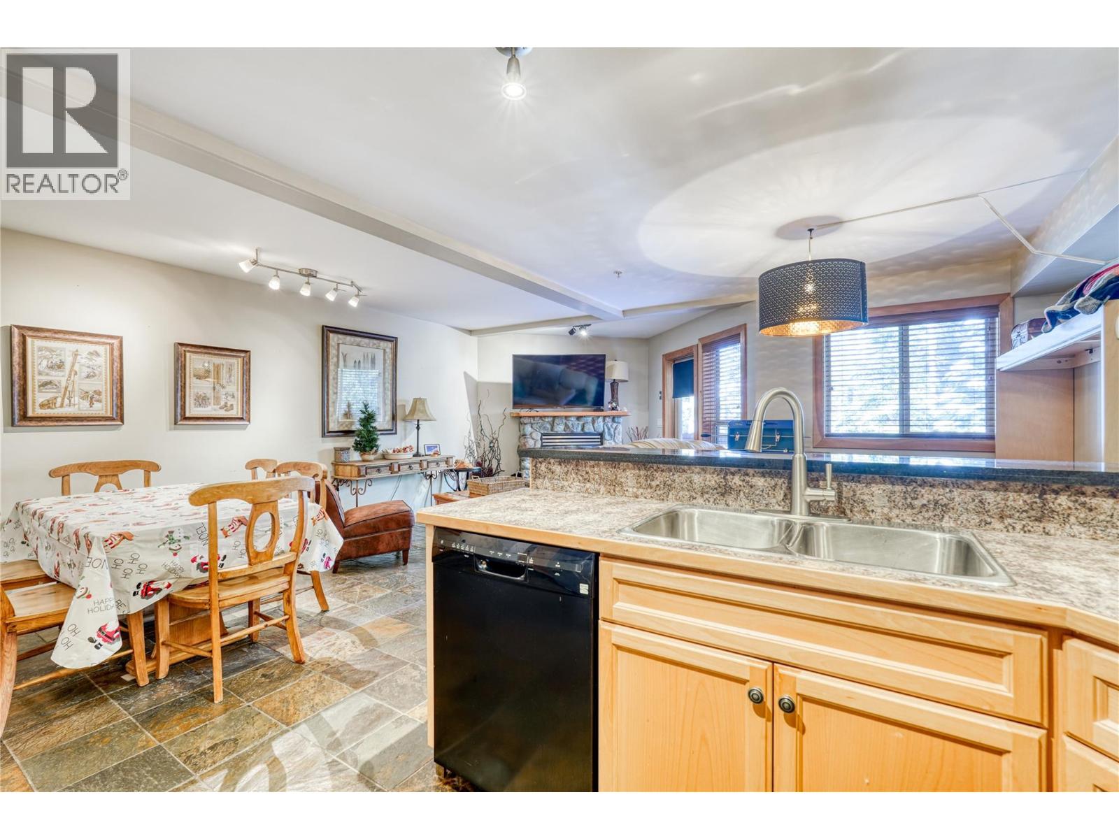 360 Strayhorse Road Unit# 3 Property Photo 5