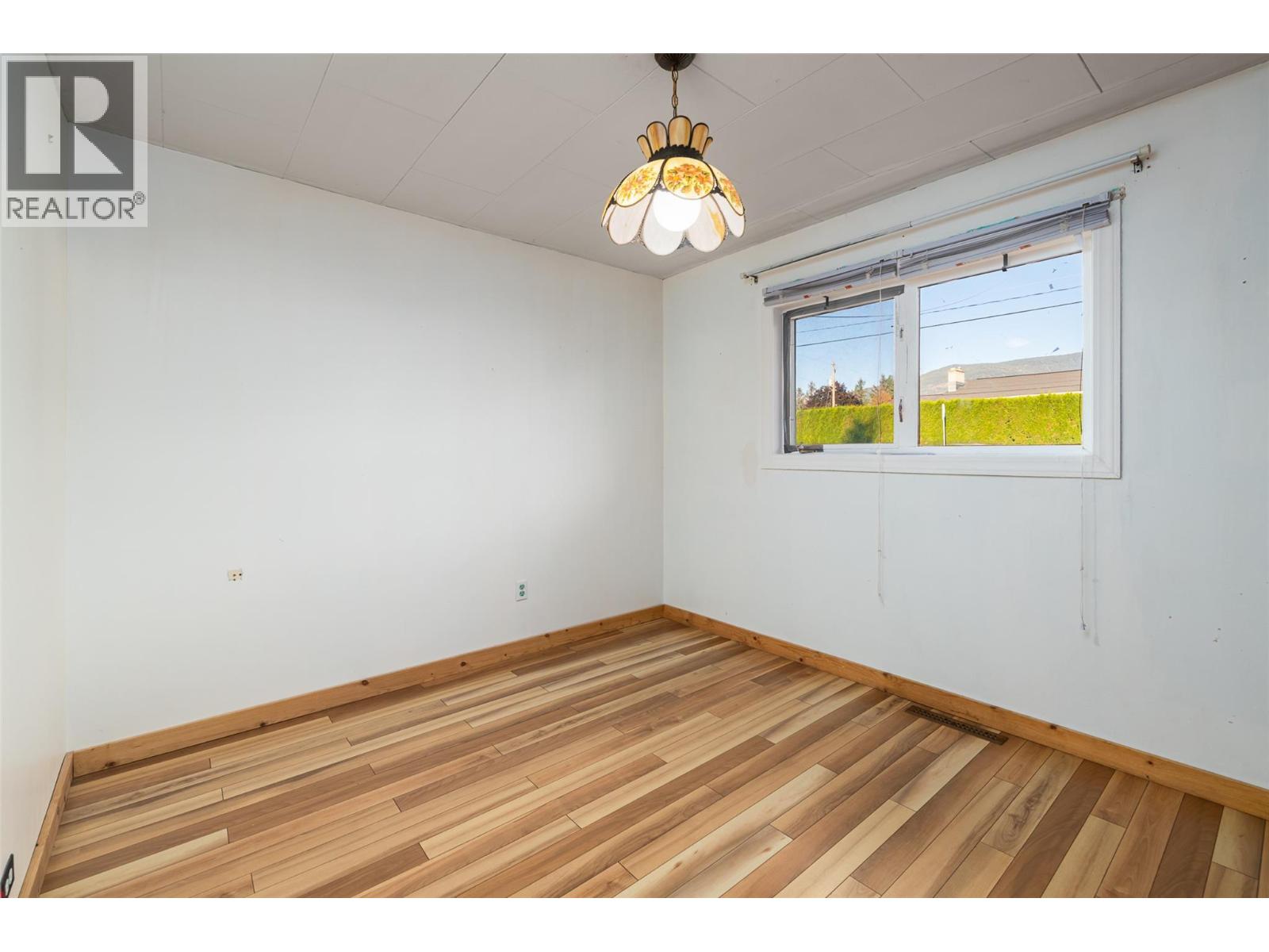 519 20th Avenue S Property Photo 13