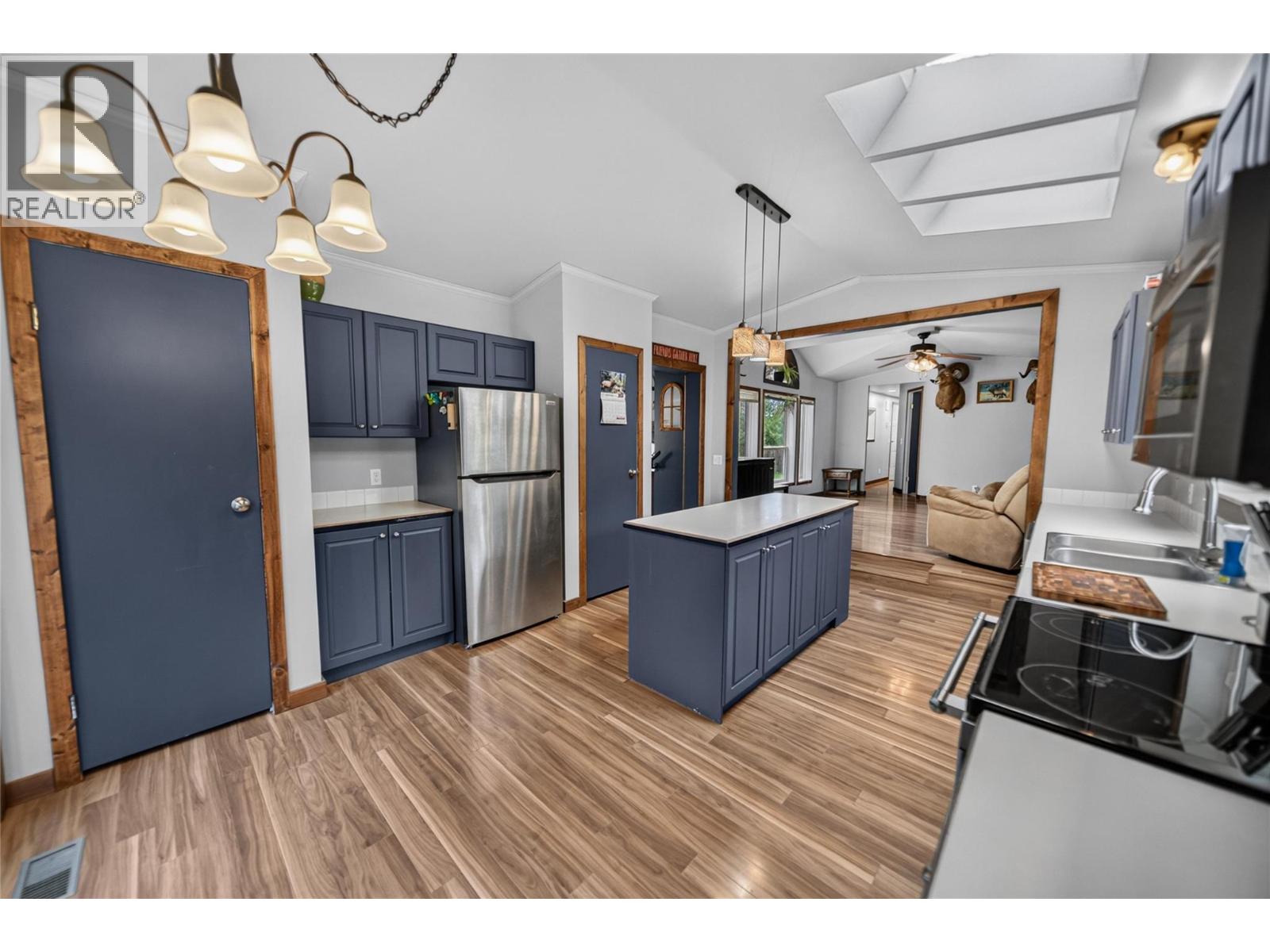 7285 Jaffray Village Loop Road Property Photo 11