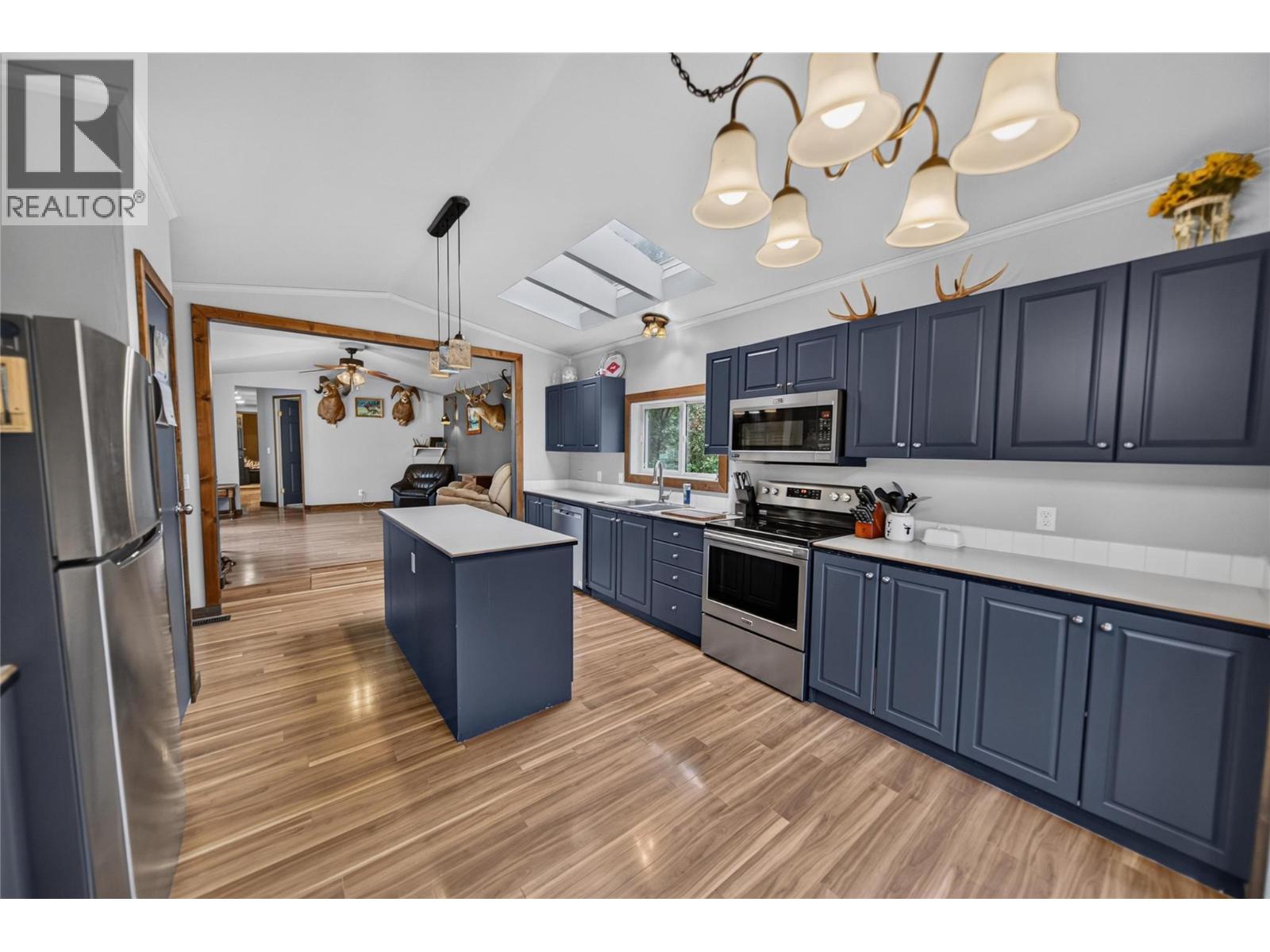 7285 Jaffray Village Loop Road Property Photo 13