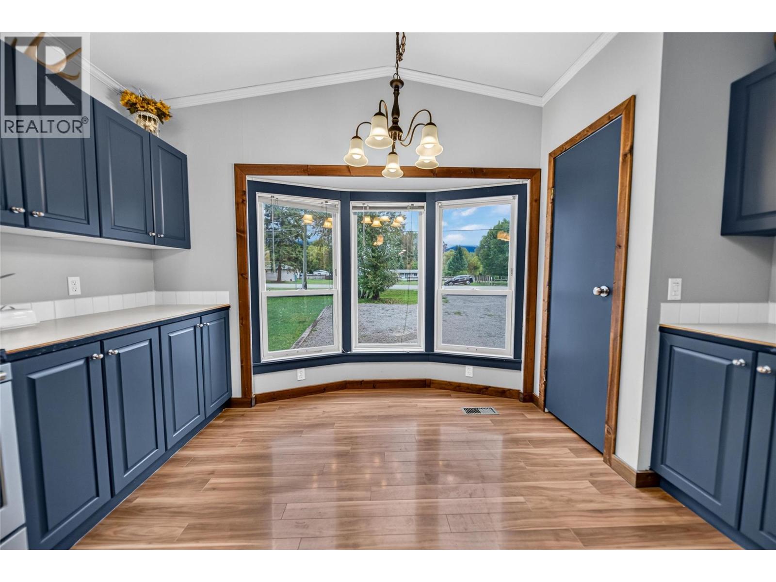 7285 Jaffray Village Loop Road Property Photo 14