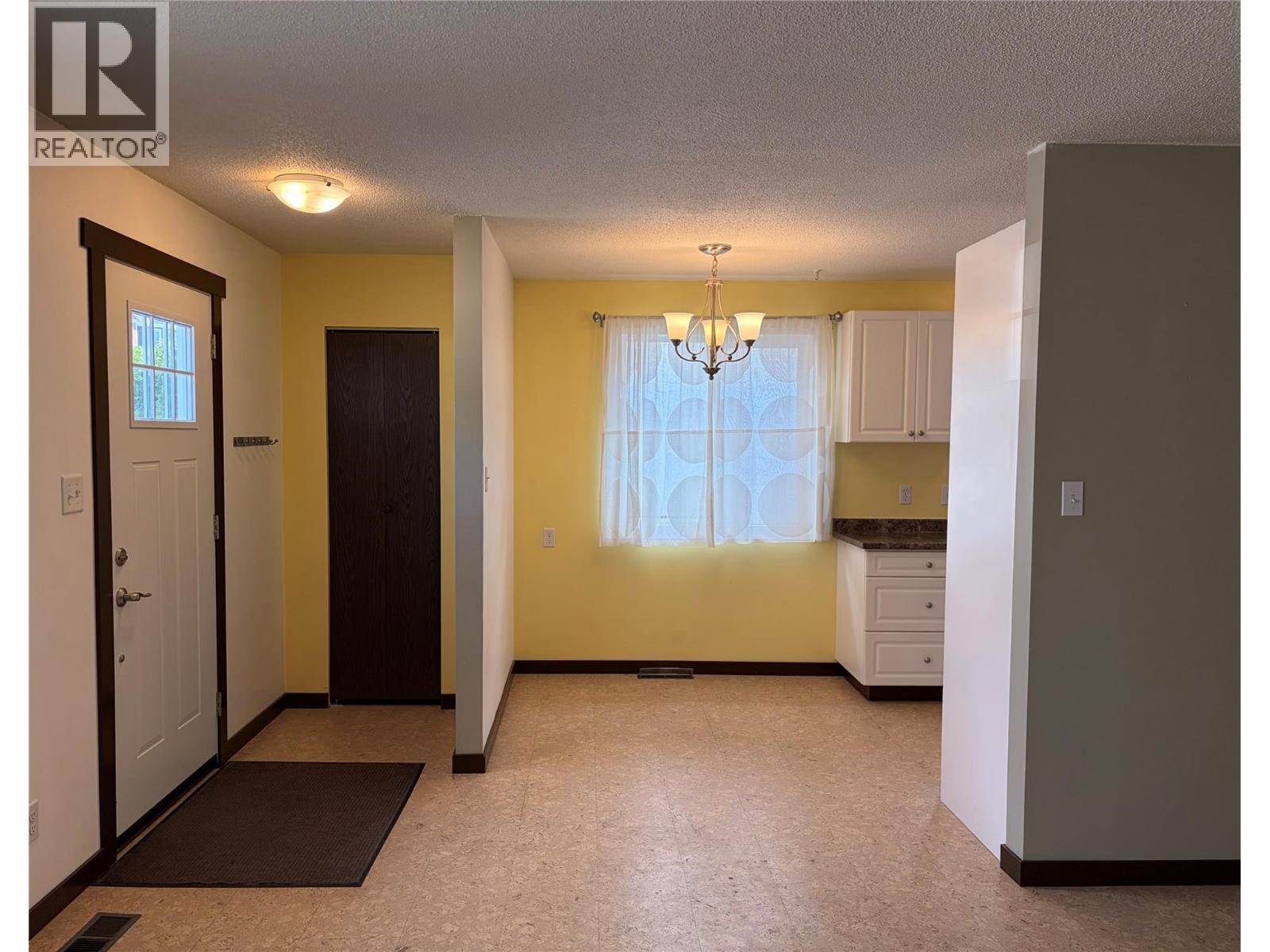 750 Revelstoke Avenue Property Photo 4